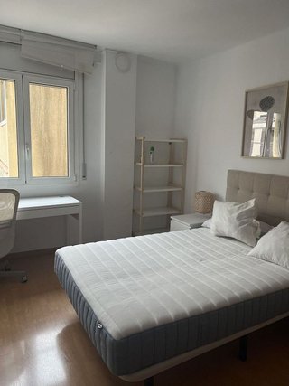 Piso en alquiler en Eixample Nord – La Devesa en Girona