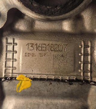 Culata 1110139725 toyota prius v 1.8 at (99 229441