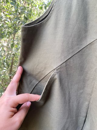 Mono verde de tirantes