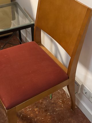 Mesa de comedor extensible y 4 sillas