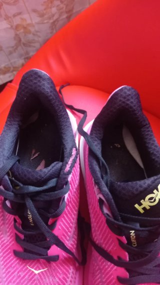 Zapatillas Hoka clinfton 9 Mujer Rosa y Blanco