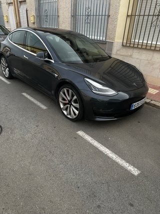 Tesla Model 3 2019