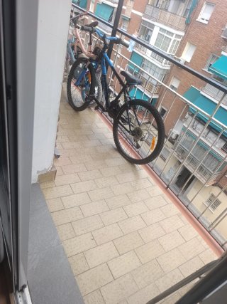 Bicicleta Montaña Azul y Negra