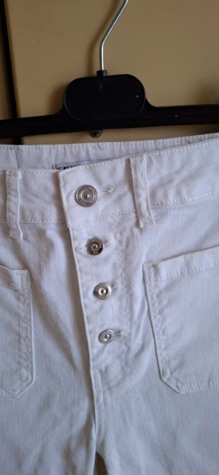 Jeans bianchi Zara flare Tg 38