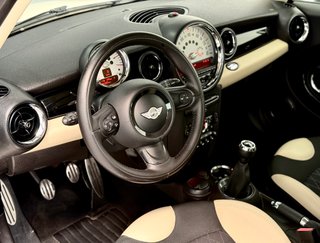 MINI CLUBMAN COOPER SD 143cv