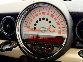 MINI CLUBMAN COOPER SD 143cv