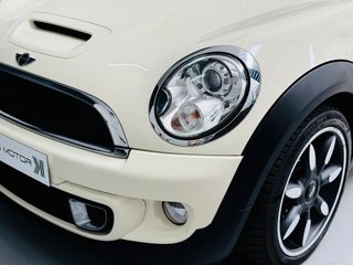 MINI CLUBMAN COOPER SD 143cv