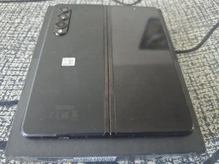 Samsung Galaxy Z Fold 3 5G Como Nuevo