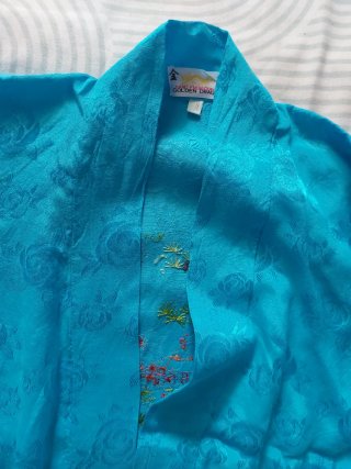 Bata kimono y joyero de viaje japonés