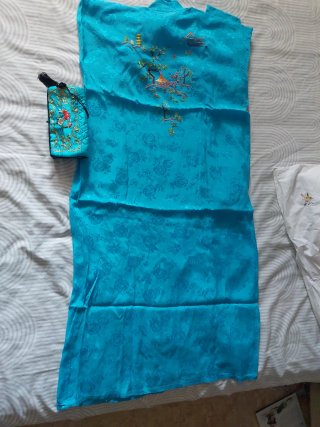 Bata kimono y joyero de viaje japonés