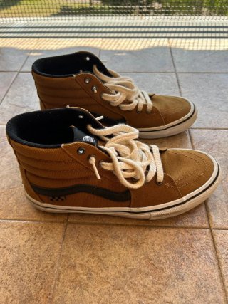 Zapatillas Vans Marrones y Negras