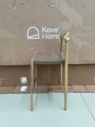 Sgabello Nina Kave Home legno acacia