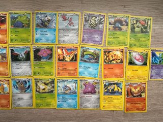 Lote de 40 Cartas Pokémon Originales (En Español)