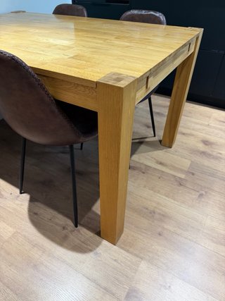 Mesa de comedor de madera 140cm