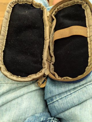 Funda para gafas para cinturón.