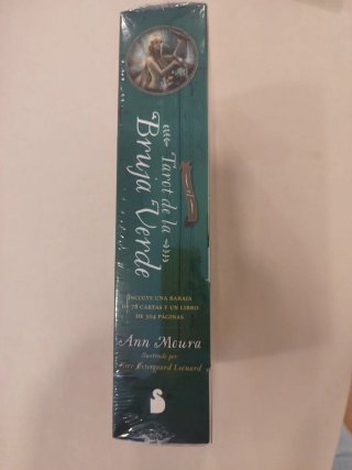 Tarot de la Bruja Verde Ann Moura