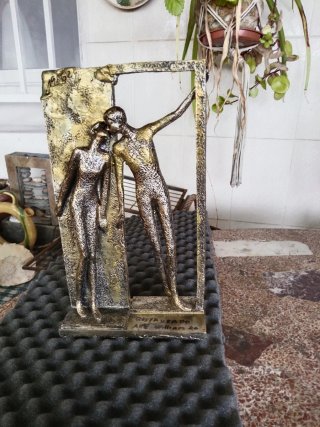 Escultura Puerta Abierta al Amor arte William