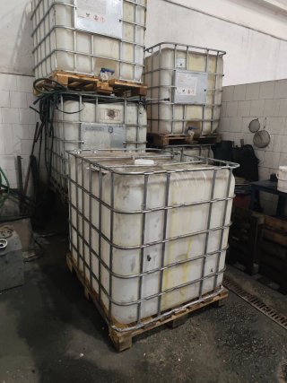 Depósito /Bidón  1000L para almacenar líquidos