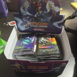 Pack Riftbound Unleashed - Carte di League of Legends