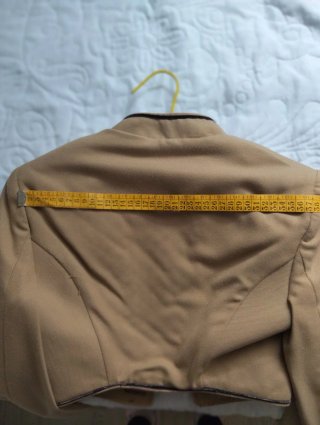 Traje corto