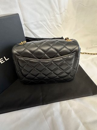 Chanel Oro negro