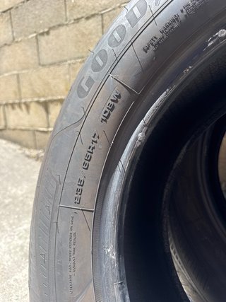 4 Neumáticos Goodyear 235/65 R17 108W