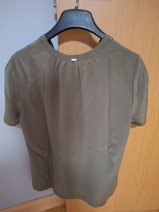Blusa IKKS verde militar con encaje