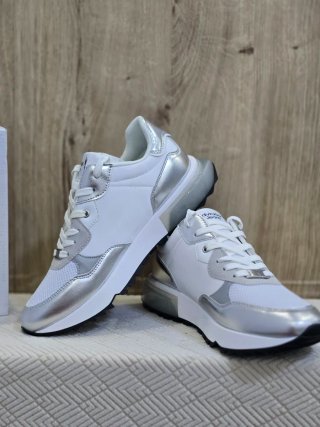 Zapatillas Calvin Klein Blancas y Plateadas