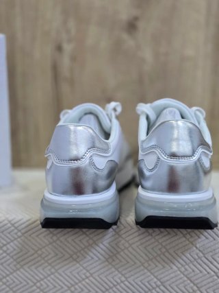 Zapatillas Calvin Klein Blancas y Plateadas