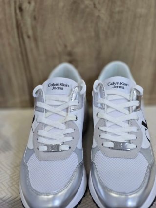 Zapatillas Calvin Klein Blancas y Plateadas