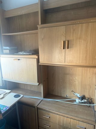 Mueble Comedor Madera y Cristal