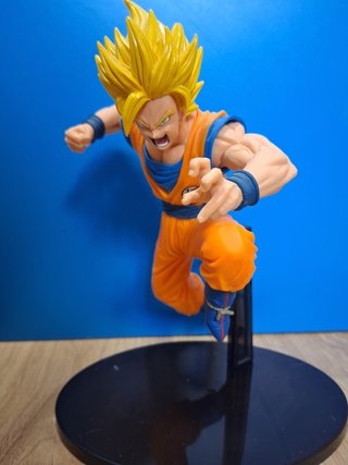 Figura Goku Super Saiyan