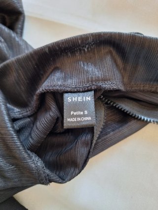 Mono Shein negro