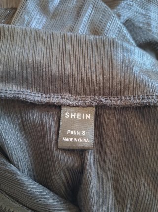 Mono Shein negro