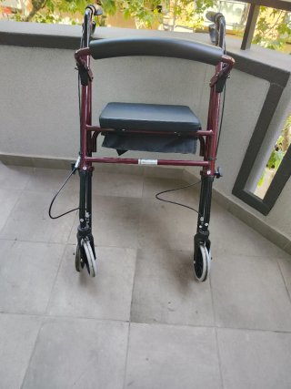Andador aluminio 4 ruedas con asiento para mayores