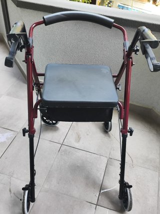 Andador aluminio 4 ruedas con asiento para mayores