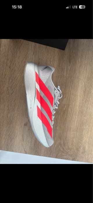 Adidas adizero evo sl grises y rojas