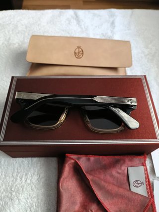 Jacques Marie Mage Gafas de Sol Negras/Marrones