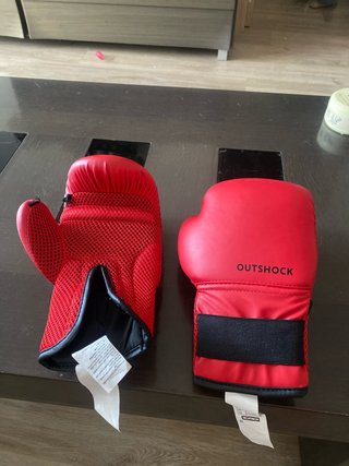 Guantes de boxeo Outshock rojos