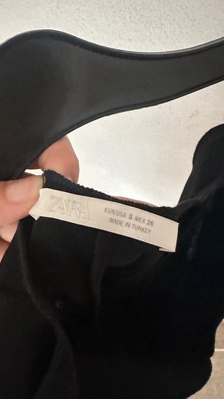 Top Zara escote corazón talla S
