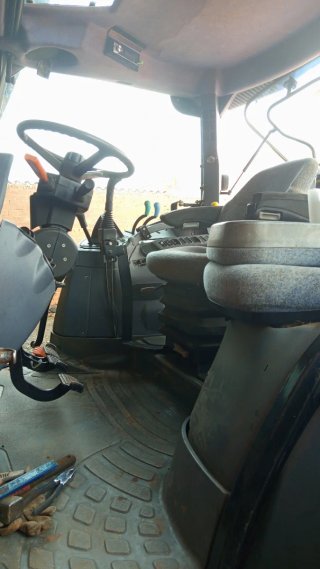 New Holland TS115a 6 Cilindros Turbo