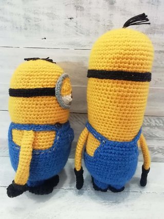 Minions Kevin y Stuart muñecos tejidos