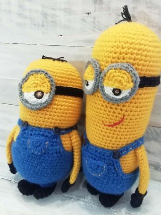 Minions Kevin y Stuart muñecos tejidos
