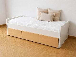 Cama diván IKEA blanca con 3 cajones y colchón