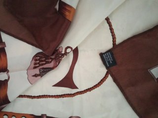 Pañuelo seda Cartier marfil y marrón vintage