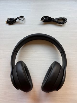 Beats Studio Pro Negros