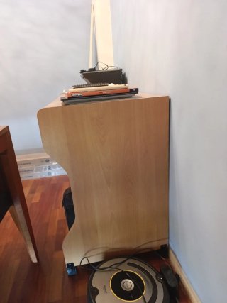 Mesa de ordenador/escritorio con ruedas
