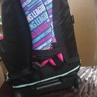 Mochila infantil con ruedas