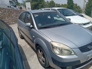 FIAT Kia Río 2006