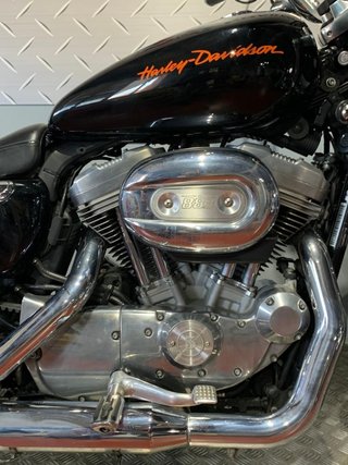 Harley Davidson Superlow 883